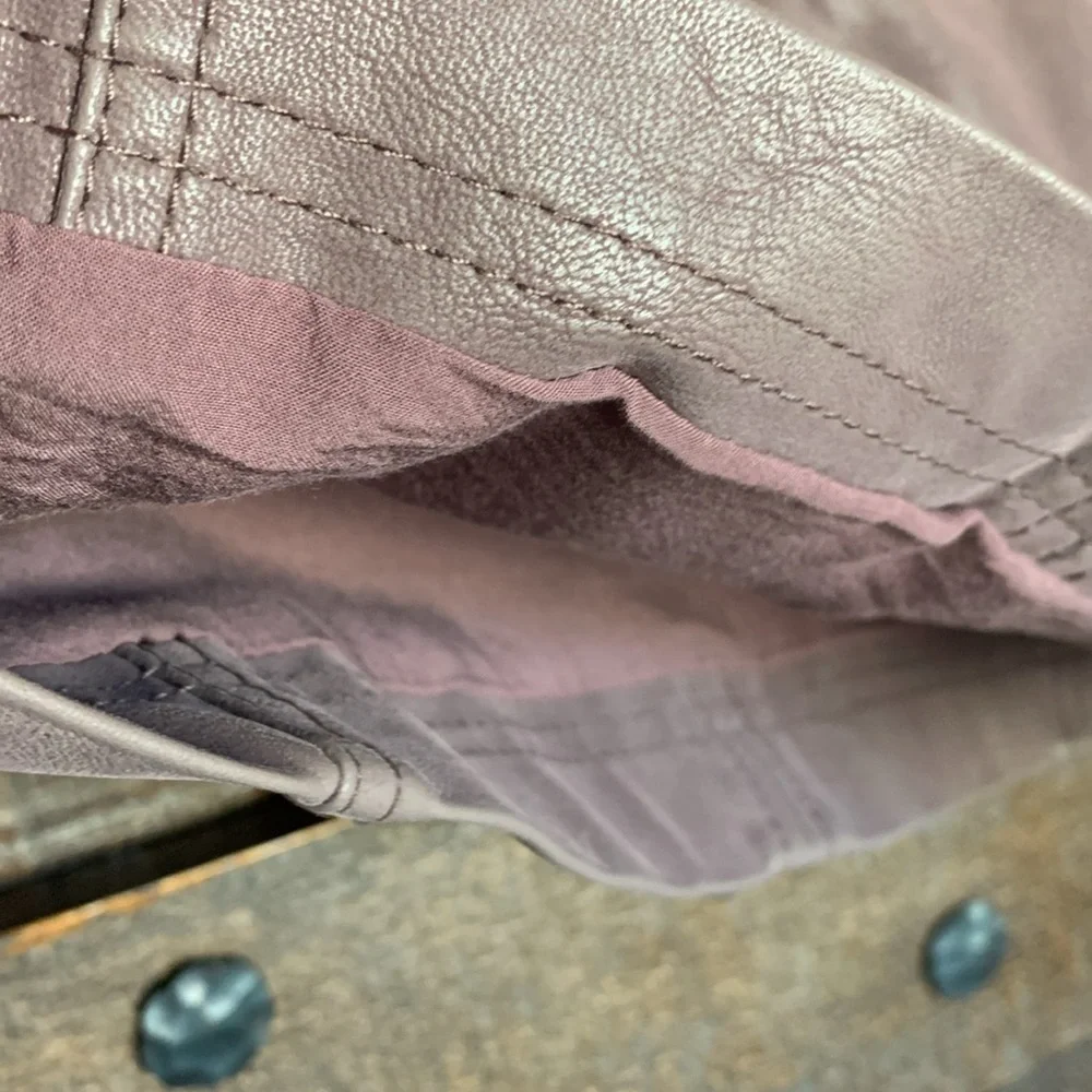 Mauve women’s Free People mini skirt faux leather size 6 punk concert clubbing